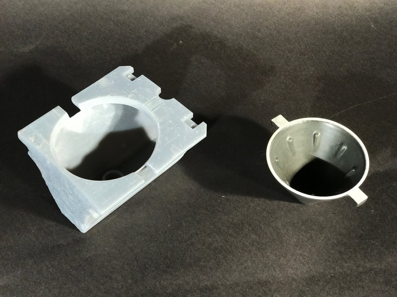  The semi-finalized drawer, and finalized brew cup. The drawer is printed in Formlabs Grey resin, while the cup is glazzed ceramic that was cast from a 3D printed mold. 